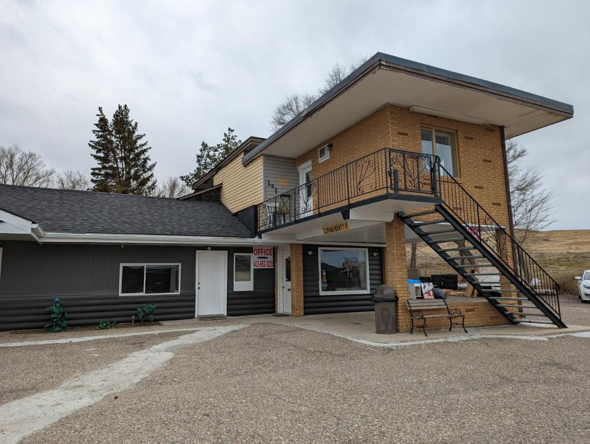 Riverside Motel Medicine Hat Bagian luar foto