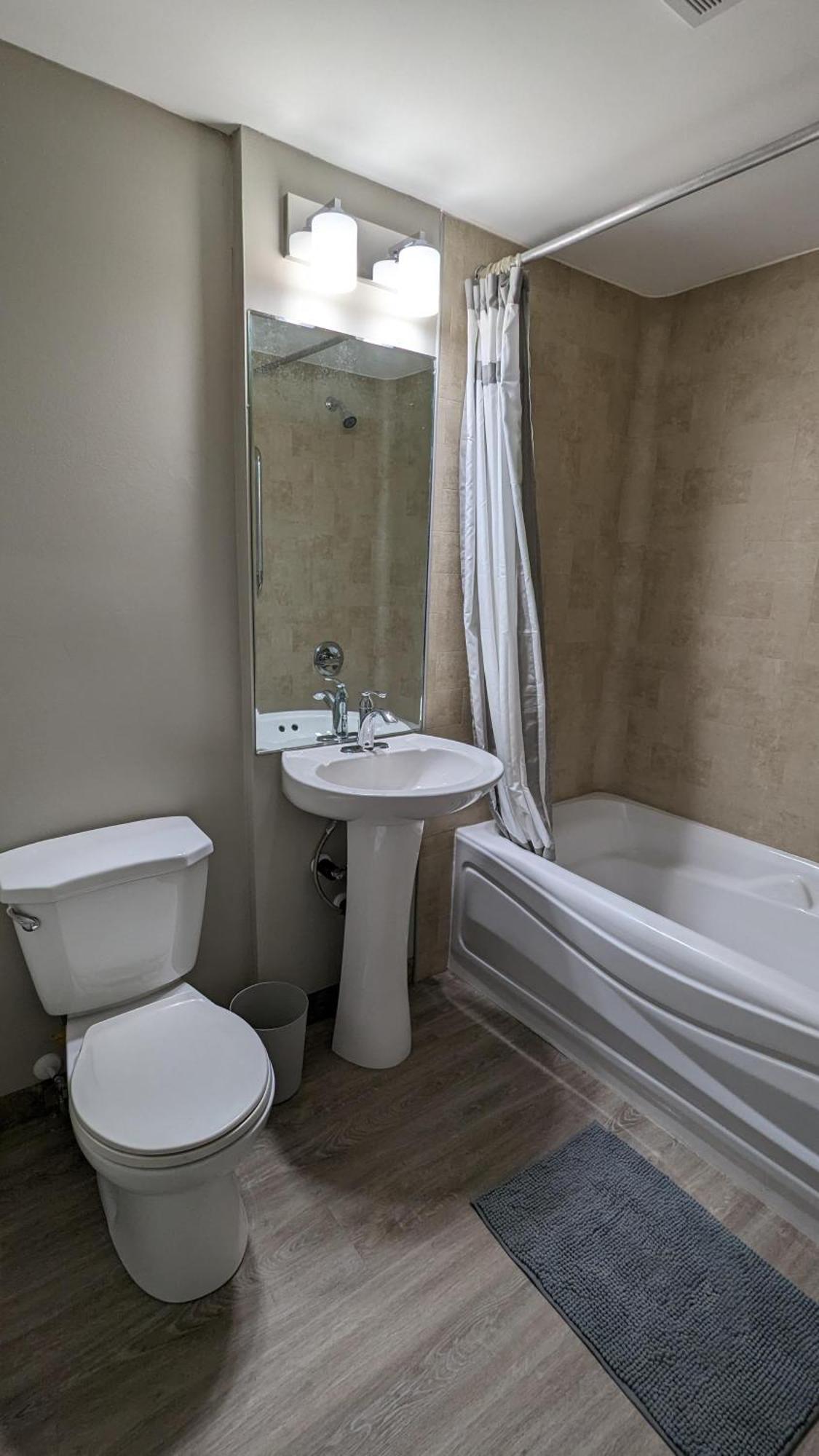 Riverside Motel Medicine Hat Ruang foto