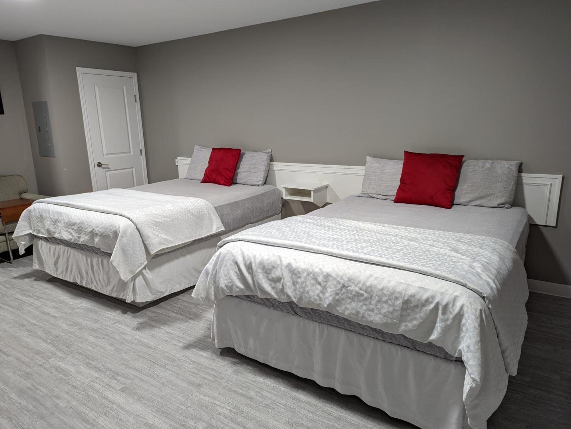 Riverside Motel Medicine Hat Bagian luar foto